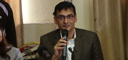 स्वास्थ्य मन्त्रालयमा अब डा. विकास देवकोटामात्र सचिव