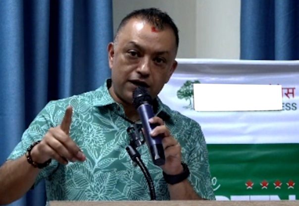 सुशासन र भ्रष्टाचार नियन्त्रणमा प्रश्न उठ्दै गएको गगन थापाको टिप्पणी सुशासन र भ्रष्टाचार नियन्त्रणमा प्रश्न उठ्दै गएको गगन थापाको टिप्पणी