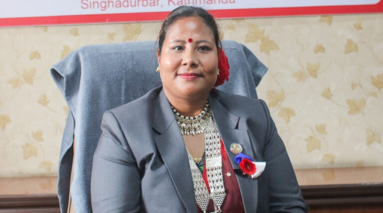 सामुदायिक वनलाई हरित अर्थतन्त्रको आधार बनाइनेः मन्त्री चौधरी