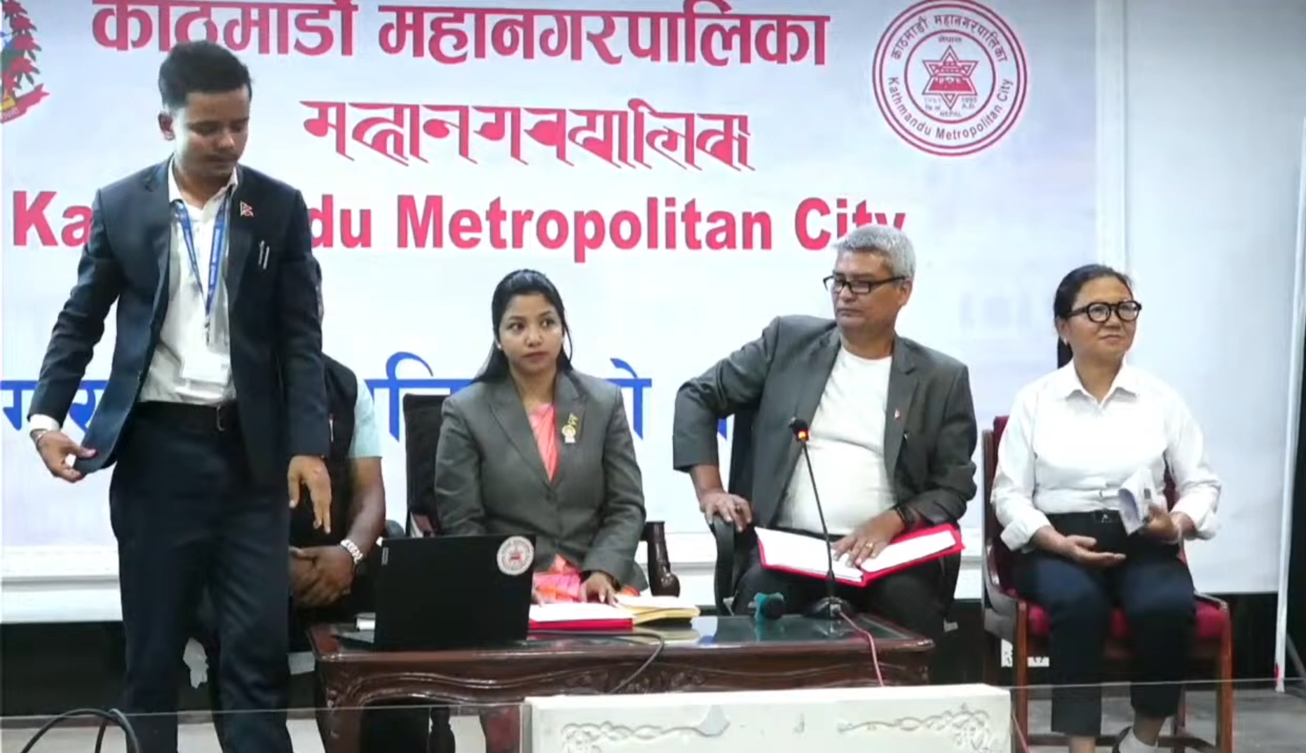 टोलटोलमा फिल्म महोत्सव असार ५ गतेदेखि, काठमाडौं महानगरले सार्वजनिक गर्यो संकेत चिन्ह
