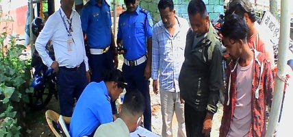 मकवानपुरमा सवारी चालकको ड्रग टेस्ट, ११० मध्ये १० जना लागू पदार्थ सेवन गरेको अवस्थामा फेला