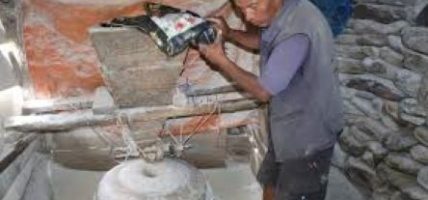 तीन दशकदेखि पानी घट्टमै जीवन धान्दै श्रेष्ठ