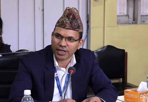 सिंहदरबारको ऐतिहासिक भवन पुनर्निर्माणमा ढिलाइ, संवेदनशीलताका कारण थप चुनौती :उपमहानिर्देशक अधिकारी (भिडियो सहित) सिंहदरबारको ऐतिहासिक भवन पुनर्निर्माणमा ढिलाइ, संवेदनशीलताका कारण थप चुनौती :उपमहानिर्देशक अधिकारी (भिडियो सहित)