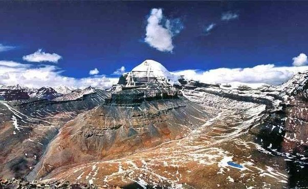 तीर्थयात्रीको रसुवागढीमा चाप