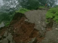 कान्तिलोकपथमा दुई स्थानमा पहिरो, सडक पूर्ण अवरुद्ध