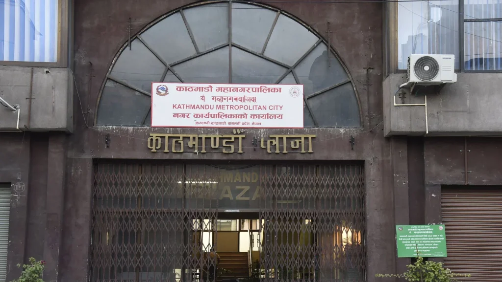 जोखिमयुक्त स्थान र विद्यालयहरुमा काठमाडौं महानगरपालिकाको निगरानी
