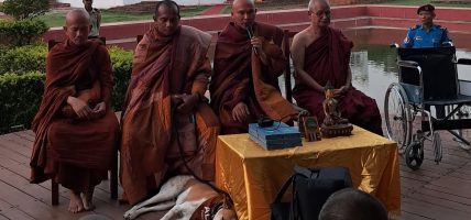 अलोका कुकुरसहितको ‘शान्ति पदयात्रा’ टोली लुम्बिनीमा