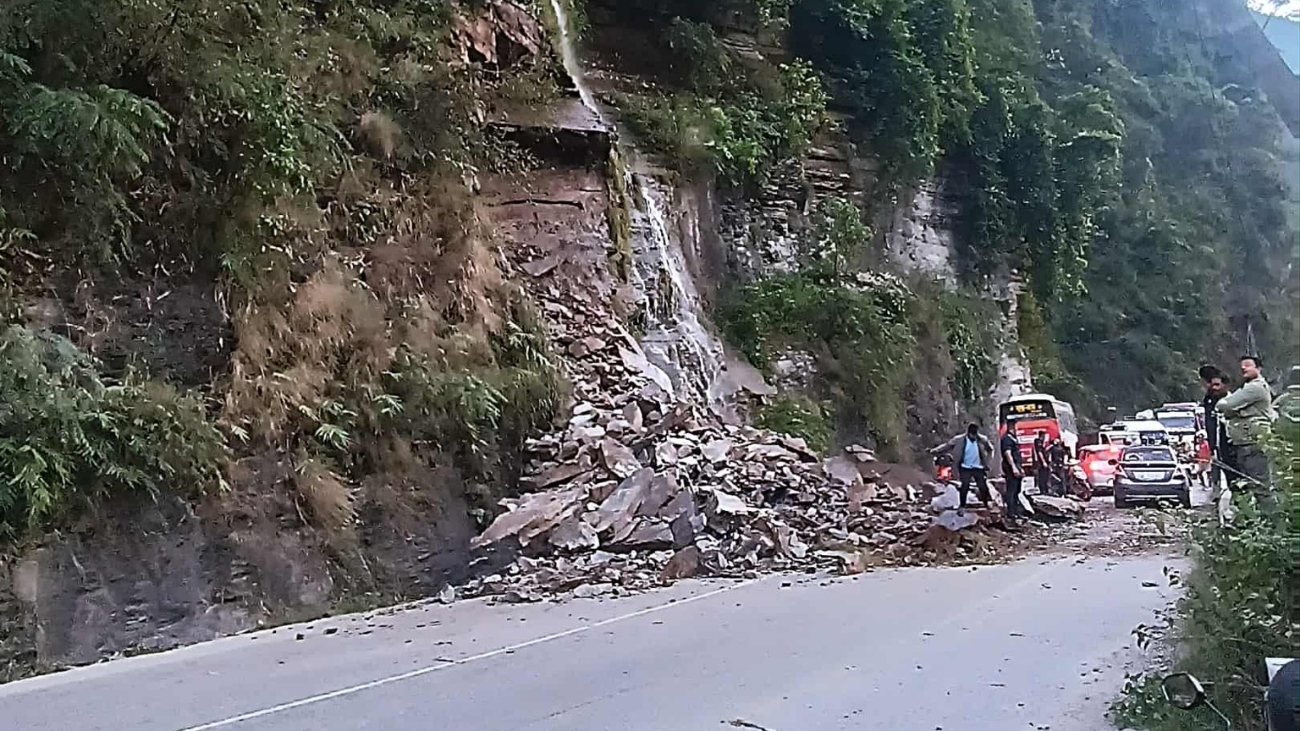 पहिराले अवरुद्ध कर्णाली करिडोर एकतर्फी खुल्यो