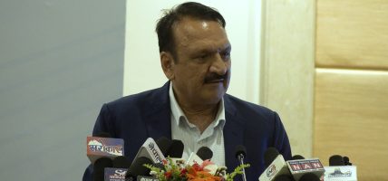 बजेट महत्वाकांक्षी र धनी वर्गलाई पोस्ने खालको छ, लक्ष्य पूरा हुँदैन : पूर्व अर्थमन्त्री महत