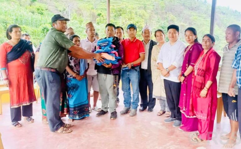 अग्निपीडित परिवारलाई रु दुई लाख सहयोग