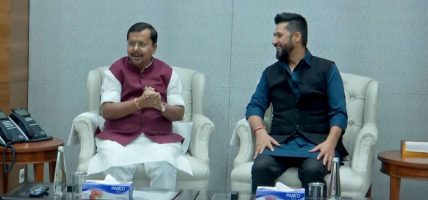 सभापति लामिछाने र अध्यक्ष नवीनबीच भेटवार्ता : राजनीतिमा ‘जेन–जेड’ पुस्ताको बढ्दो भूमिकाबारे छलफल