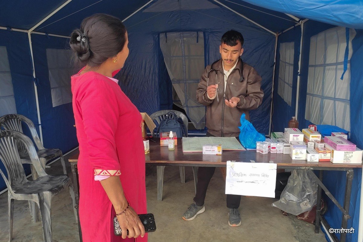होल्डिङ सेन्टरका सुकुमवासीलाई नियमित स्वास्थ्य परीक्षण र उपचार सेवा