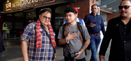 ‘है जवानी तो इश्क होना है’ को प्रचारका लागि वरिष्ठ भारतीय अभिनेता राकेश बेदी काठमाडौंमा