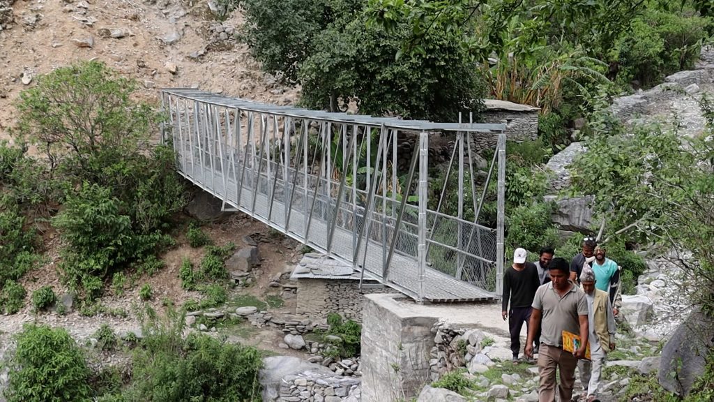सोरुको लिब्रुमा आपतकालीन भवन निर्माण 