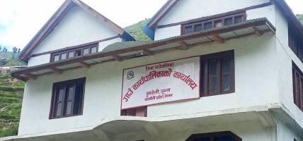 तिला गाउँपालिकाद्वारा ठेक्काबाट १२ योजना निर्माण गर्दै
