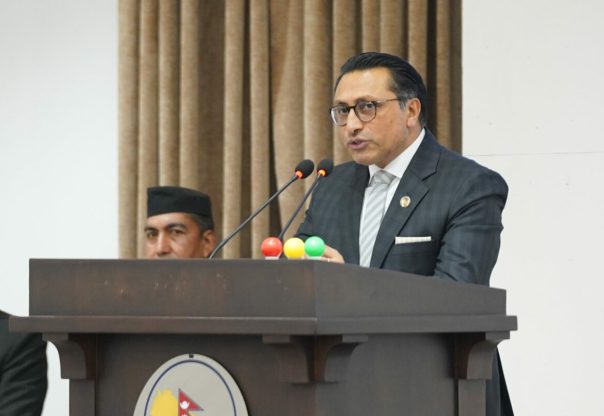 प्रतिनिधिसभाः राष्ट्रिय गौरवका आयोजना समयमा सम्पन्न गर्न उच्च प्राथमिकता दिइएको छ : अर्थमन्त्री प्रतिनिधिसभाः राष्ट्रिय गौरवका आयोजना समयमा सम्पन्न गर्न उच्च प्राथमिकता दिइएको छ : अर्थमन्त्री