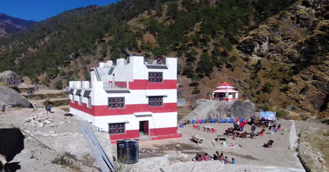 जोखिममा परेका बालबालिकालाई सहयोग