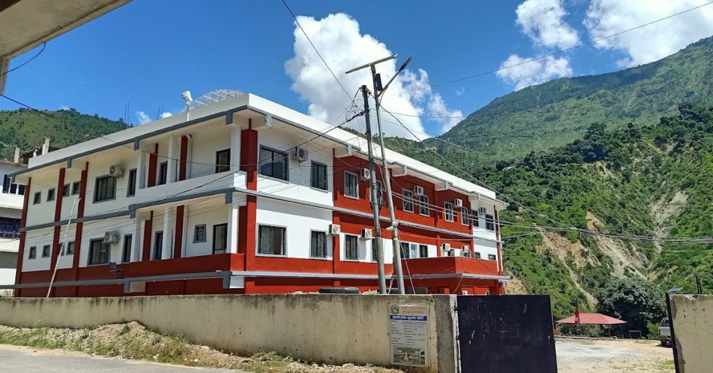 रोशी गाउँपालिकाको प्राथमिकताः स्वास्थ्य बीमा र दिवा खाजा निःशुल्क