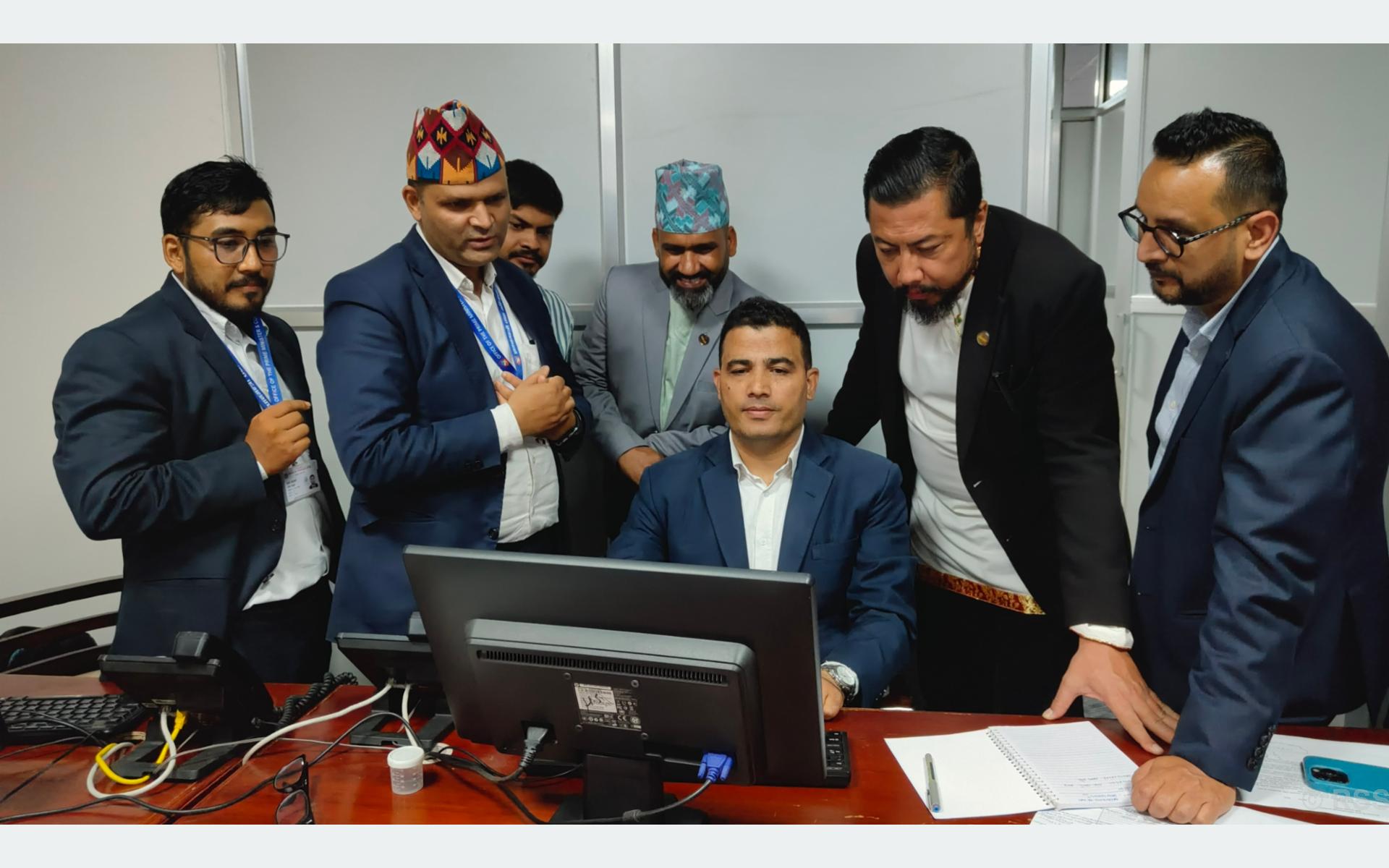 गुनासो व्यवस्थापनलाई थप प्रभावकारी बनाउन ऊर्जा र पर्यटन मन्त्रीद्वारा ‘हेलो सरकार’को अवलोकन
