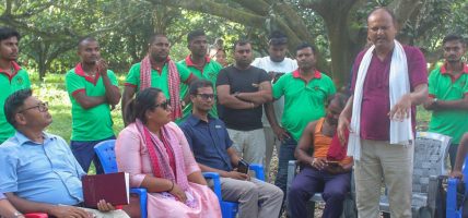 प्राङ्गारिक मलको प्रयोग बढाउन कृषिमन्त्री किसानको दैलोमा