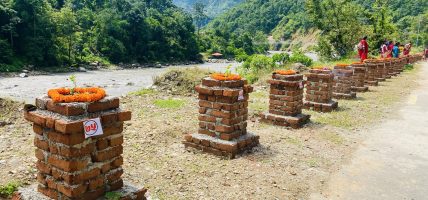 कालीगण्डकी तटमा एक सय आठ तुलसी रोपण