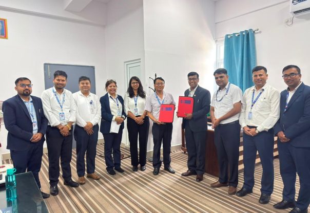 कर्णाली प्रदेश अस्पतालका कर्मचारीलाई राष्ट्रिय वाणिज्य बैंकको सहुलियतपूर्ण बैंकिङ सेवा कर्णाली प्रदेश अस्पतालका कर्मचारीलाई राष्ट्रिय वाणिज्य बैंकको सहुलियतपूर्ण बैंकिङ सेवा