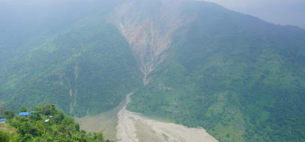 बोपुङको वासिङ पहिरोः बर्सेनि उठीबास हुँदै आसपासका स्थानीयवासी