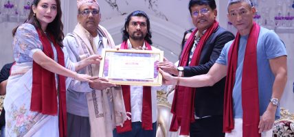 फिल्म ‘आशा’ घोषणा कार्यक्रममा प्राविधिकलाई ५१ हजारसहित सम्मान