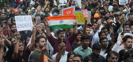 भारतमा शिक्षामन्त्रीविरुद्ध आन्दोलन जारी