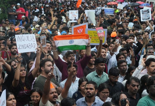 भारतमा शिक्षामन्त्रीविरुद्ध आन्दोलन जारी भारतमा शिक्षामन्त्रीविरुद्ध आन्दोलन जारी