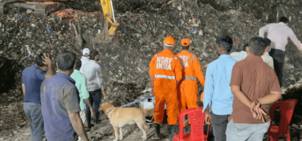 भारतको फोहोर प्रशोधन केन्द्रमा फोहोरको थुप्रो खस्दा नौ जनाको मृत्यु
