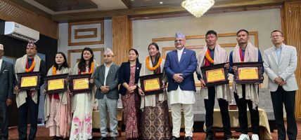 गण्डकीका छ हिमाल आरोही सम्मानित