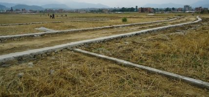 वडासदस्य जुग्जालीद्वारा वडा कार्यालयलाई जग्गा दान
