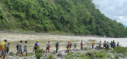 कर्णाली नदीमा बेपत्ता मध्ये थप दुई जनाको शव फेला