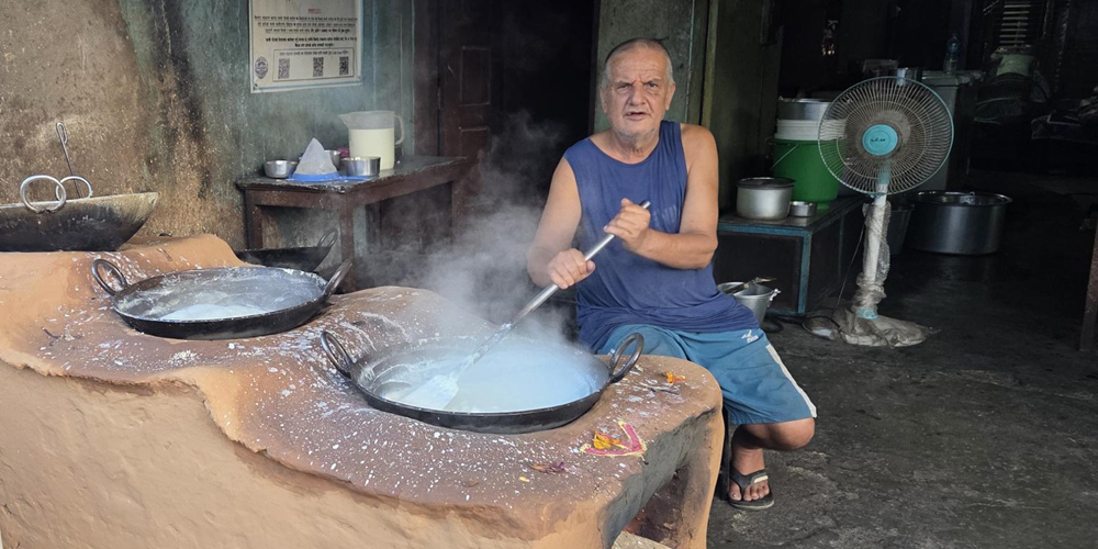 चुच्चे खोलाको खुवा, हेटौँडाको कोसेली
