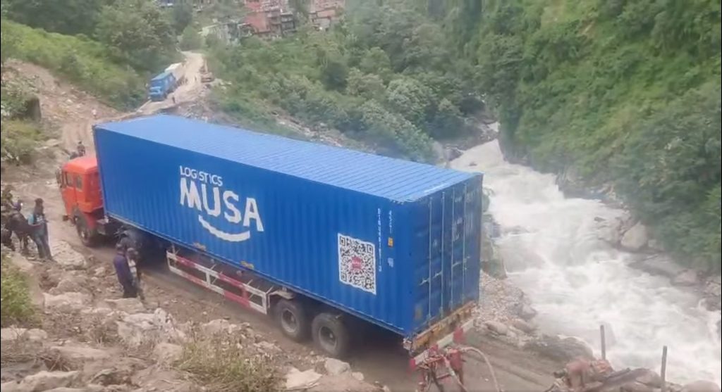 आज बेलुकीसम्म कोदारी सडक सञ्चालनमा ल्याउने प्रयास