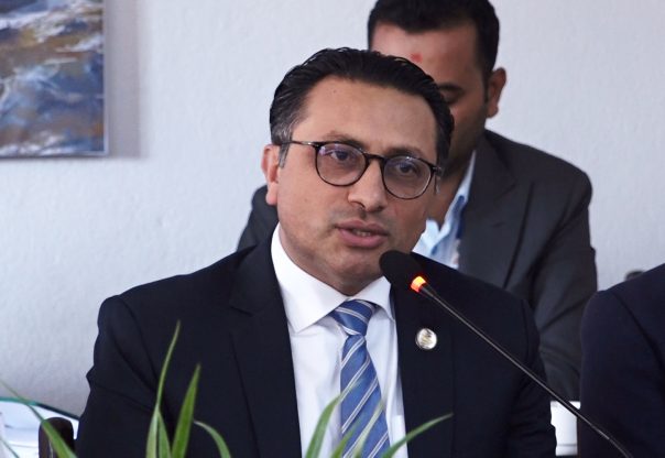 राष्ट्र बैंक ऐन संशोधनमा खुला छलफल गर्न सरकार तयार : अर्थमन्त्री वाग्ले (भिडियो सहित) राष्ट्र बैंक ऐन संशोधनमा खुला छलफल गर्न सरकार तयार : अर्थमन्त्री वाग्ले (भिडियो सहित)