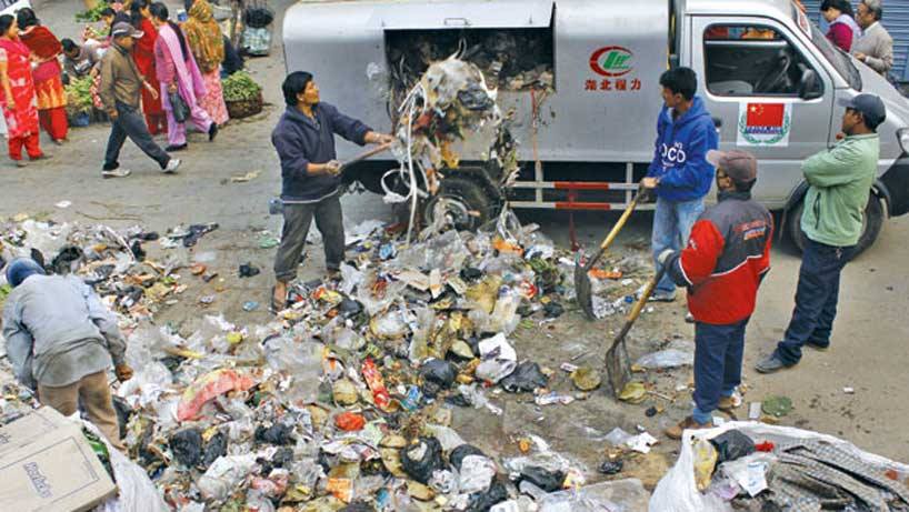 अस्पतालबाट निस्कने फोहरले बढाउँदैछ सङ्क्रमणको जोखिम