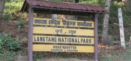 लाङ्टाङ राष्ट्रिय निकुञ्जमा पर्यटक आगमन र राजस्व दुवै घट्यो