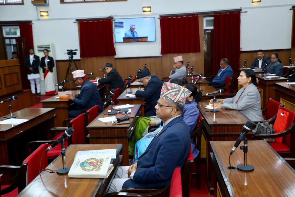 राष्ट्रियसभाः बाढीपहिरोले अवरुद्ध राजमार्ग तत्काल सञ्चालनमा ल्याउन माग