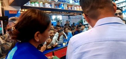 कोशी अस्पतालको अतिक्रमित संरचना हटाउन मन्त्री मेहताको निर्देशन