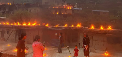 साउने सङ्क्रान्ति : कर्णालीभर झराको राँको बाल्ने परम्परा अझै जीवितै