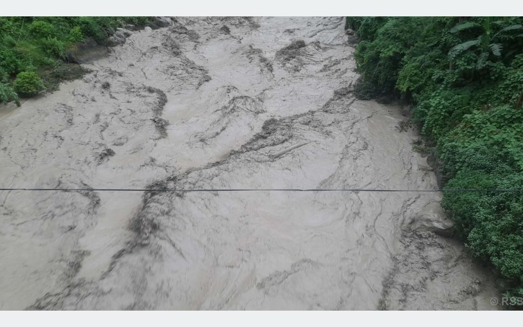 पर्वतको मोदीखोलामा बाढी, सतर्कता अपनाउन आग्रह