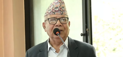 नयाँ पुस्तालाई सही संस्कार दिनुपर्नेमा माधवकुमार नेपालको जोड नयाँ पुस्तालाई सही संस्कार दिनुपर्नेमा माधवकुमार नेपालको जोड
