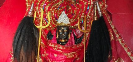 विश्वप्रसिद्ध गढीमाई मन्दिरमा चोरी : चाँदीको मुकुट र सुनका गहनासहित ४ थान बहुमूल्य सामग्री गायब