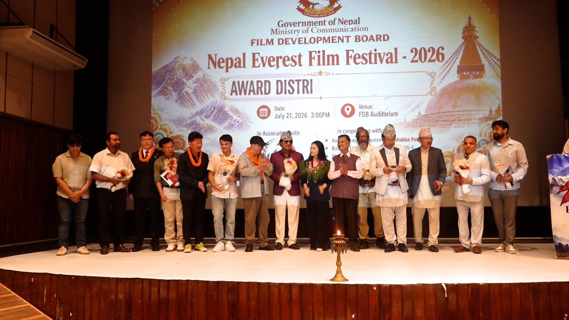 हुनानमा सम्पन्न ‘नेपाल एभरेष्ट फिल्म फेस्टिभल’२०२६ मा उत्कृष्ट ६ नेपाली चलचित्रहरुलाई अवार्ड