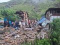 ढुङ्गासहित आएको पहिरोले बालकको मृत्यु ,बुबा र आमा घाइते 
