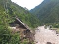 खारे खोलाले जमिन कटान गरेपछि दोलखाको गौरीशङ्कर गाउँपालिका–८ का १५ घर उच्च जोखिममा खारे खोलाले जमिन कटान गरेपछि दोलखाको गौरीशङ्कर गाउँपालिका–८ का १५ घर उच्च जोखिममा