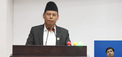 ‘हाइवे एक्सप्रेस’मा गुडिरहेको सरकारको गाडी ‘अटो ड्राइभ’मा त छैन ?’