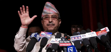 केवल व्यक्तिलाई जोडेर बनाएको एकताले वीपीको उचाइ छुन सक्दैन : पूर्णबहादुर खड्का